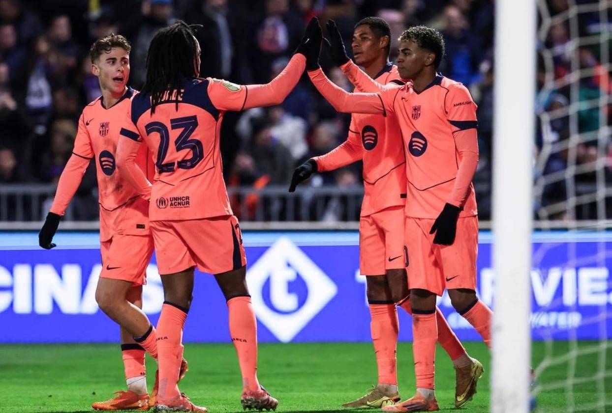 一场2-0踢出6连胜,弗里克神了:率队狂飙,目标直指三冠王